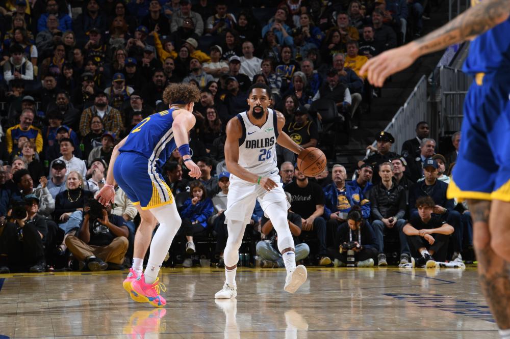 段跨越半个 段跨越半个